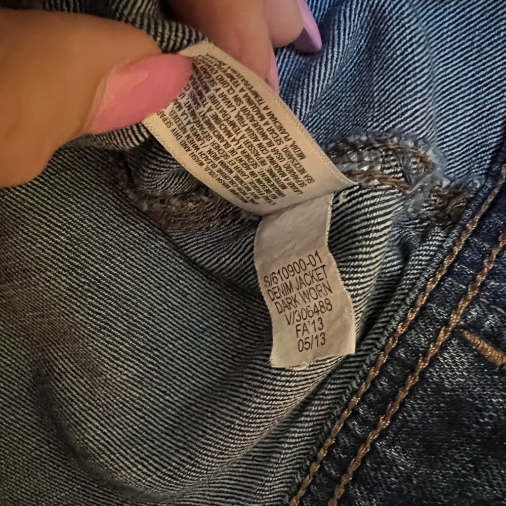 Dark Wash Denim Jean Jacket Size X-Large Old Navy brand. Button up collar jacket - Picture 12 of 17